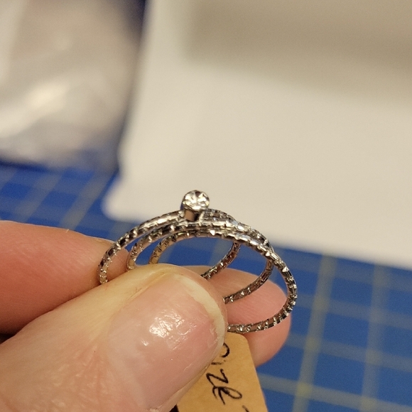 Silver Tone Rhinestone Ring Size 7 Lot of 3 Rings - Picture 1 of 3